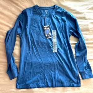 GAP Men’s Long Sleeve Shirt